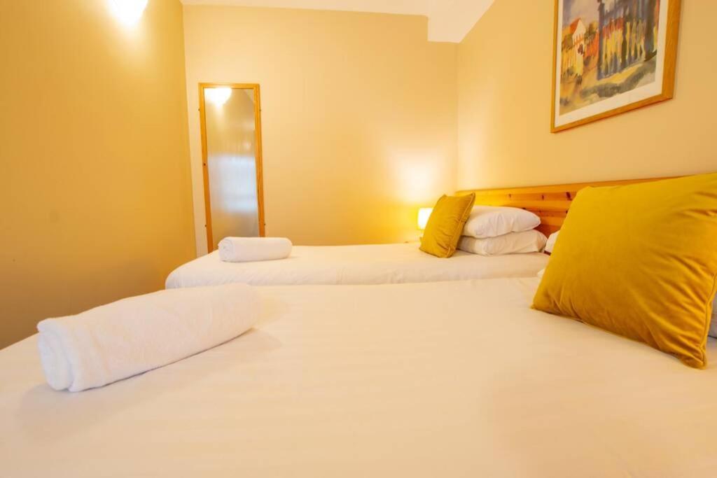 310 - The Carrowbeg At The Harbour Mills By Shortstays Westport Exterior photo