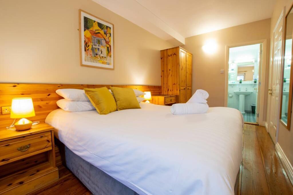 310 - The Carrowbeg At The Harbour Mills By Shortstays Westport Exterior photo