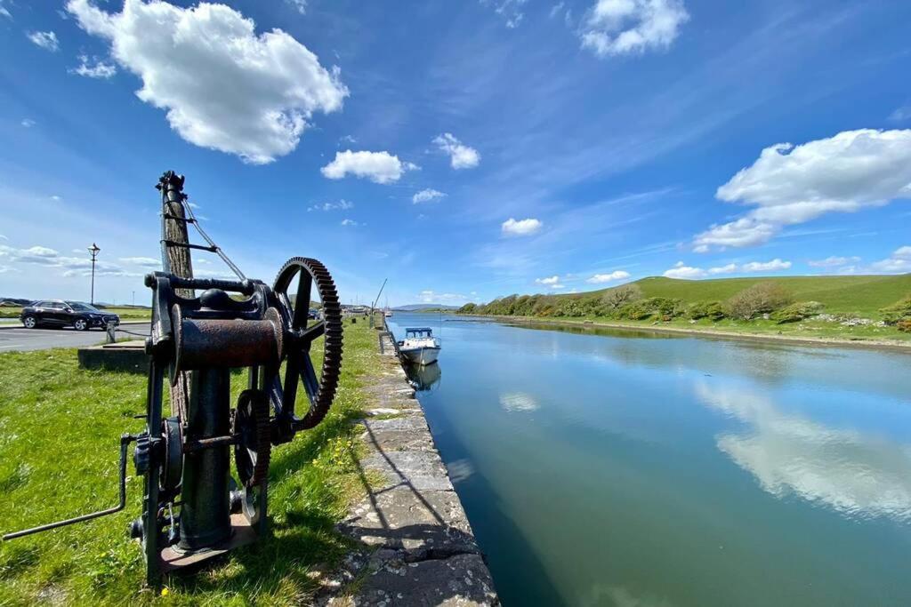 310 - The Carrowbeg At The Harbour Mills By Shortstays Westport Exterior photo